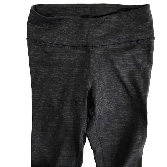 SOLD  Outdoor Voices Techsweat Flex Crop 3/4 Leggings Small Heather Black Pocket - Picture 3 of 9